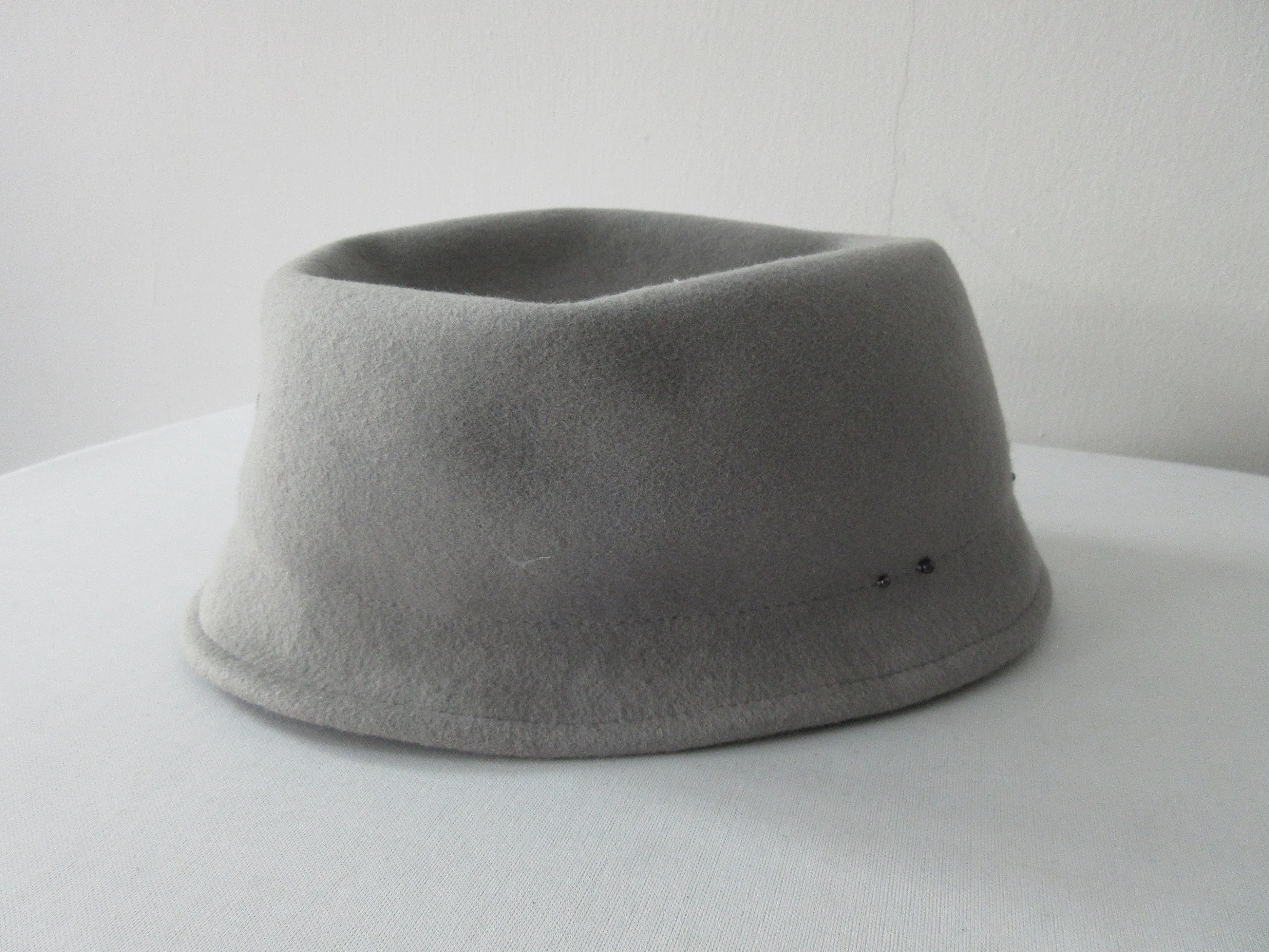 20H06 -Olka Powder Grey Hat